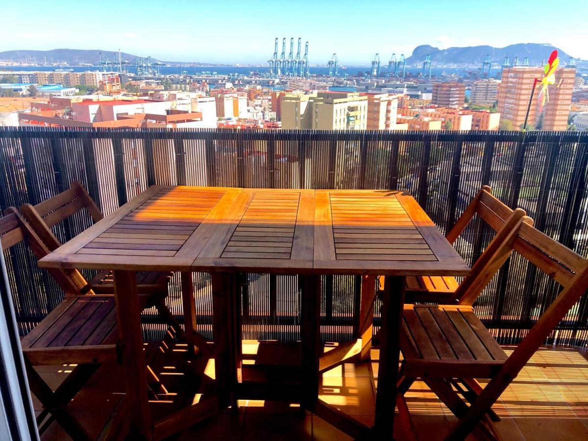 Piso Semicentrico Con Vistas A La Bahia De Algeciras Apartment Екстериор снимка